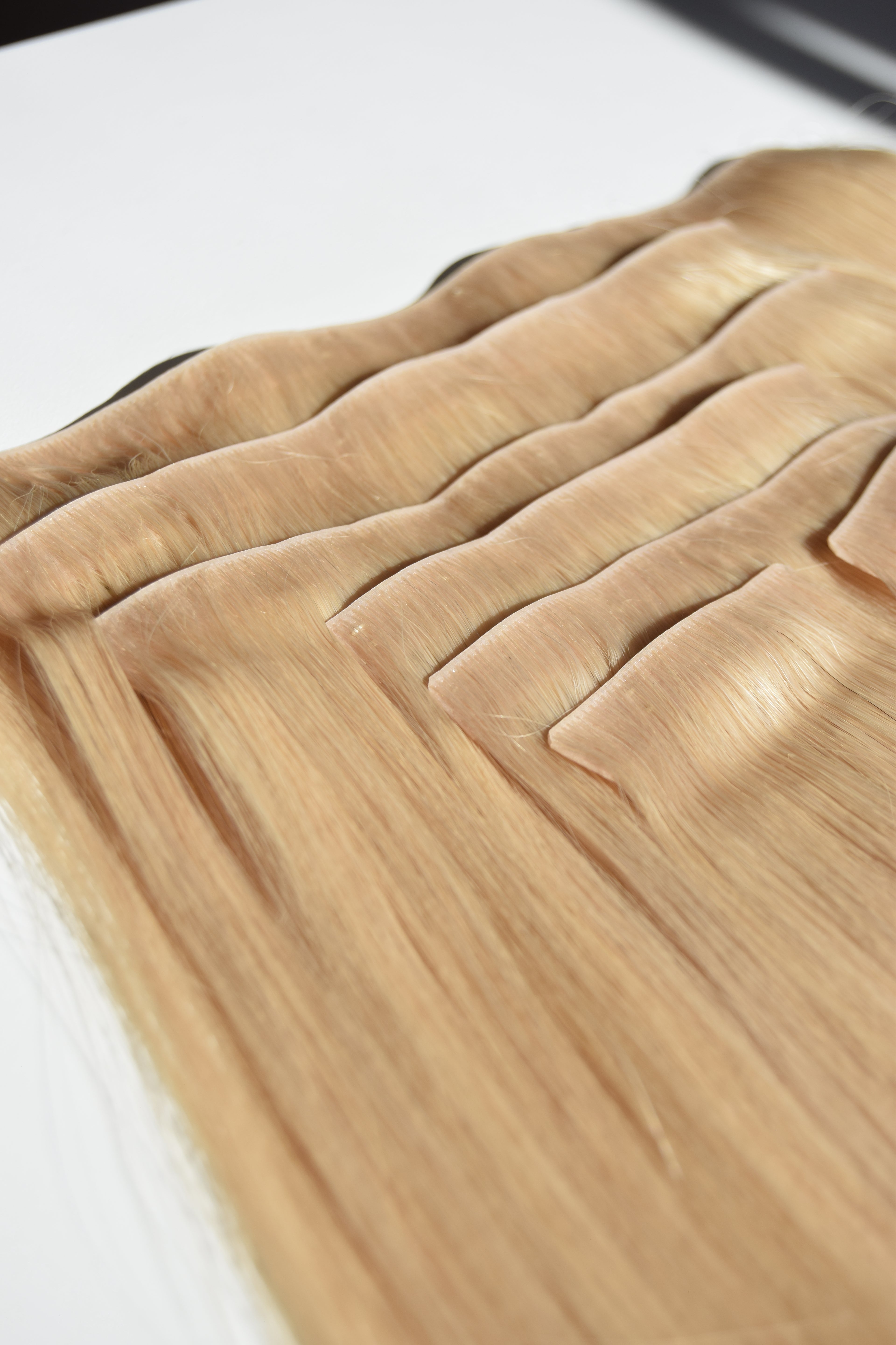 MATU NOMA - 45 cm,  #8+#18 - CLIP-IN dabīgo matu komplekts ar sprādzēm