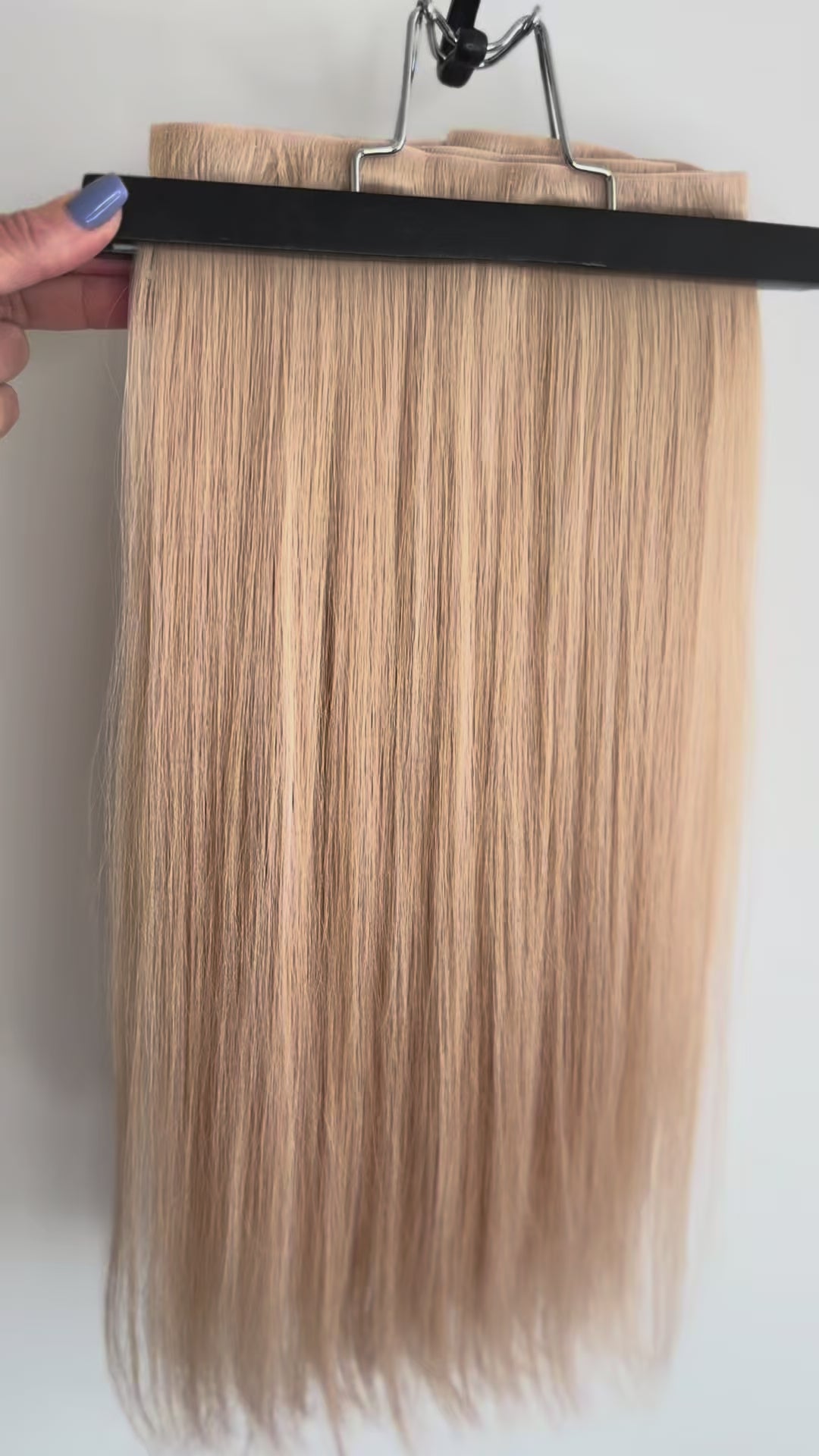 MATU NOMA - 45 cm,  #8+#18 - CLIP-IN dabīgo matu komplekts ar sprādzēm