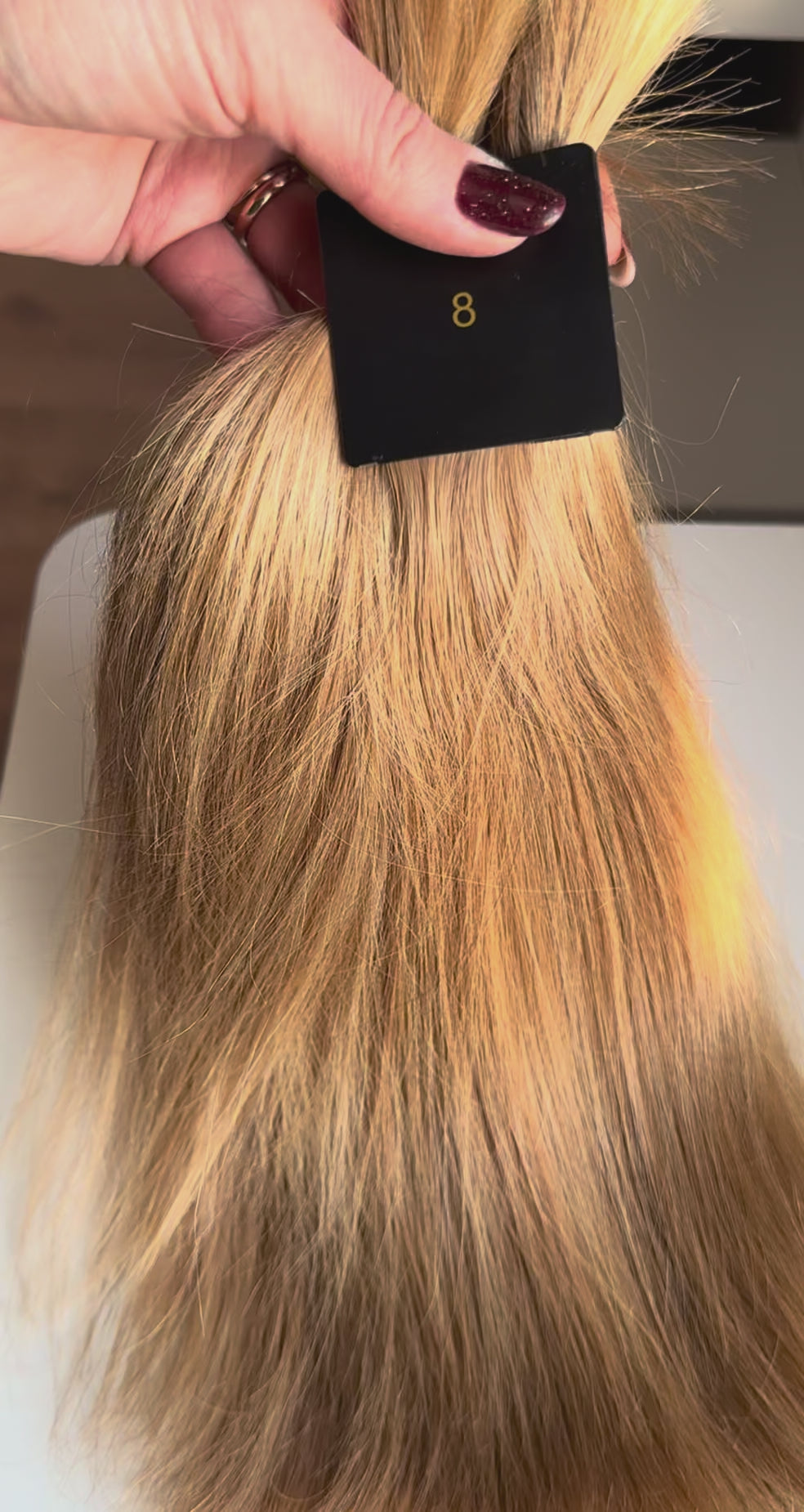 Dabīgi mati pieaudzēšanai TAPE-IN tehnikā, tonis #8, 50 grami, 30cm-75 cm